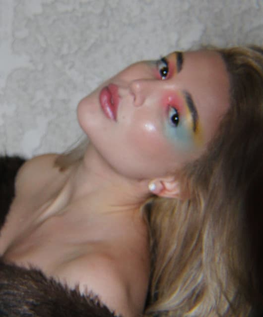 Maryon King artist profile image