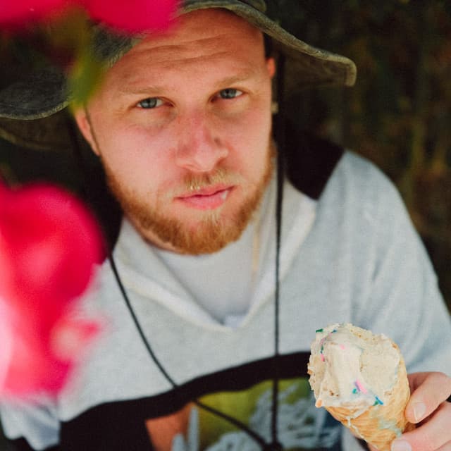 Alex Siegel artist profile image