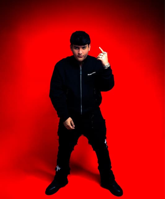Victor Mendivil artist profile image