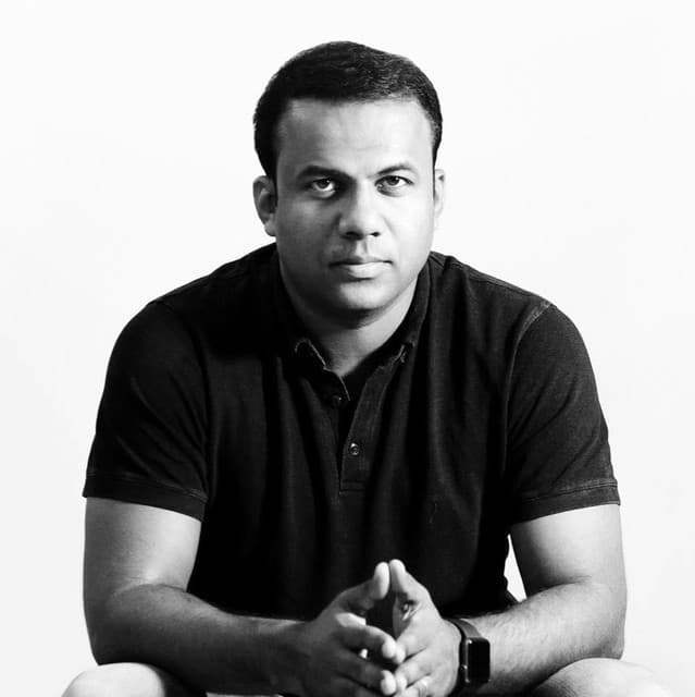 Jakes Bejoy artist profile image