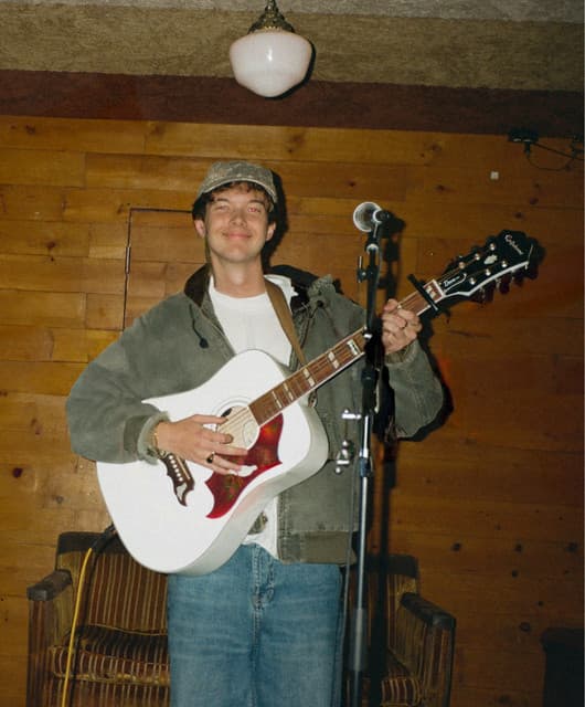 asiris artist profile image