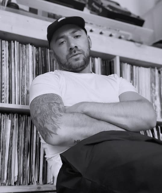 Max Sinàl artist profile image