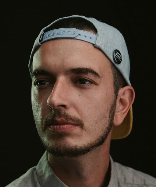 Roman Müller artist profile image