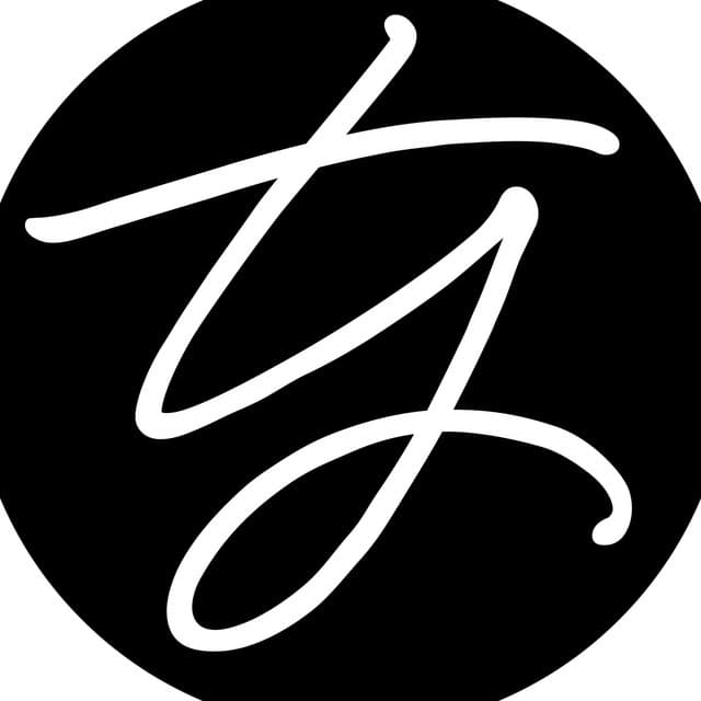 Trisha Yearwood artist profile image