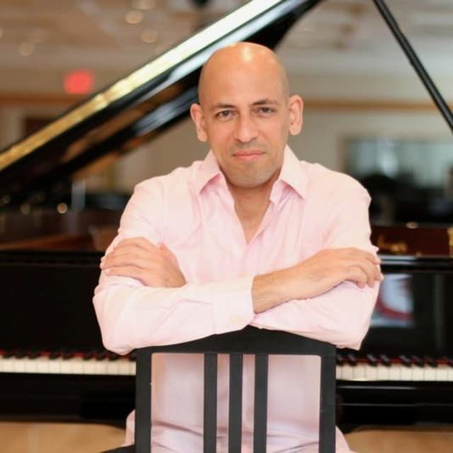 Edward Simon artist profile image