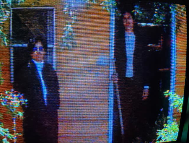 Corbeau Hangs artist profile image