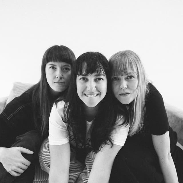 Los Bitchos artist profile