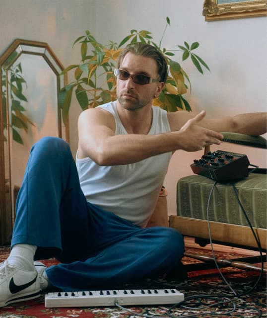 Carlo5 artist profile image