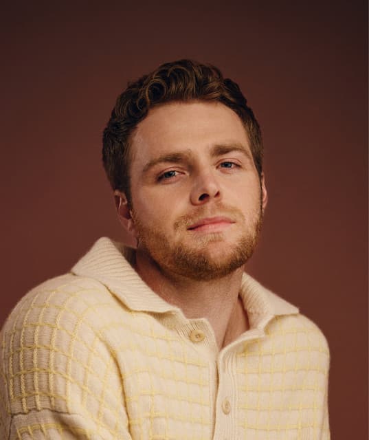 Alex Warren artist profile image