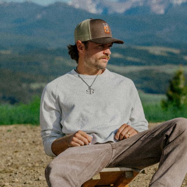 Conner Smith artist profile