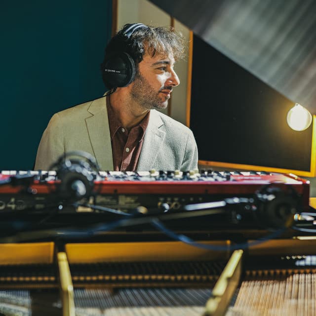 Julien Brunetaud artist profile image