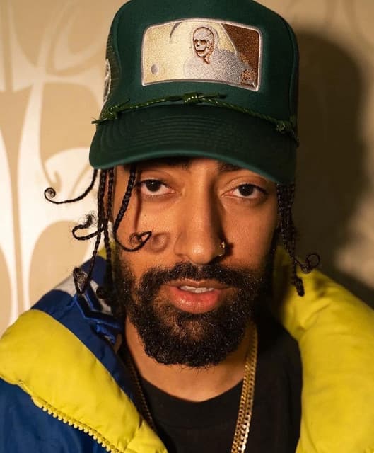 LOOK DAMIEN! artist profile image