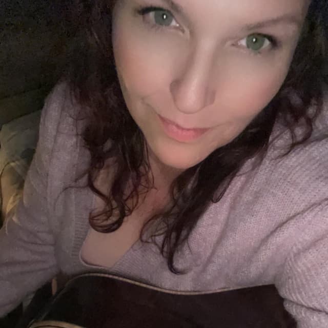 Nicole Wilde artist profile image