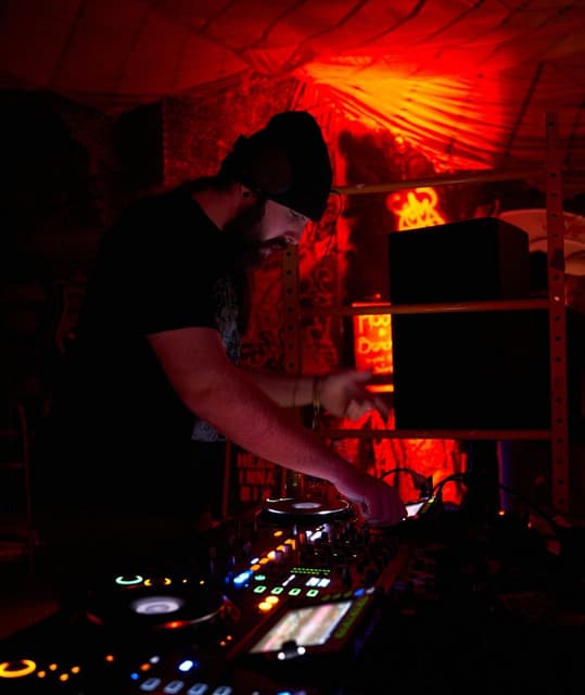 Hexxum artist profile image