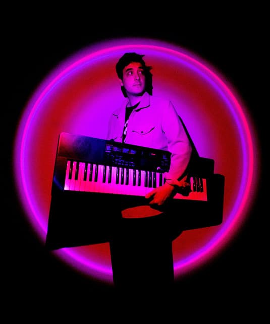 Julien Lavoie artist profile image