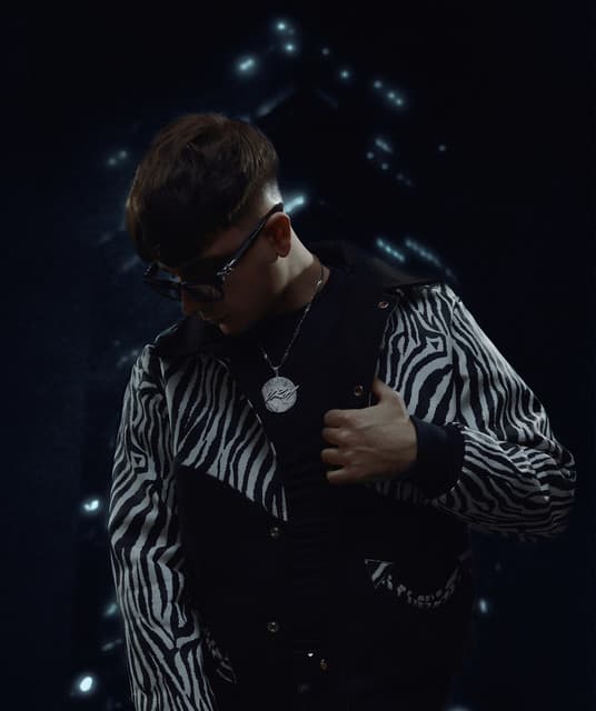 Sadturs artist profile image