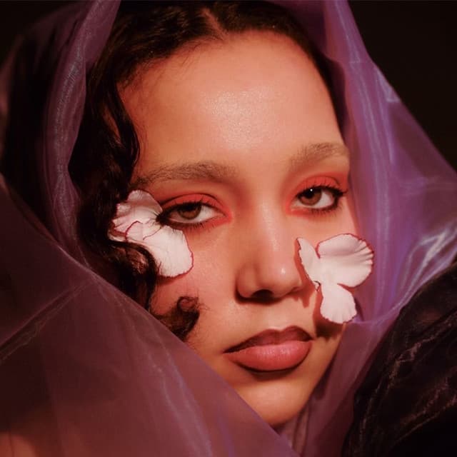 Julia Pratt artist profile image