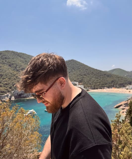 Tim Hughes artist profile image