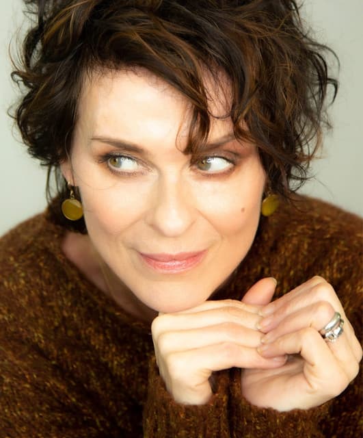 Lisa Stansfield artist profile