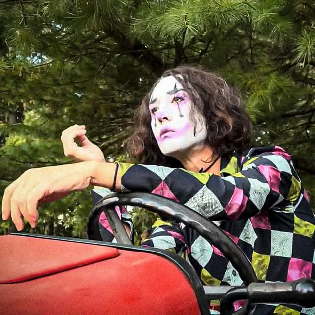 Astari Nite artist profile image