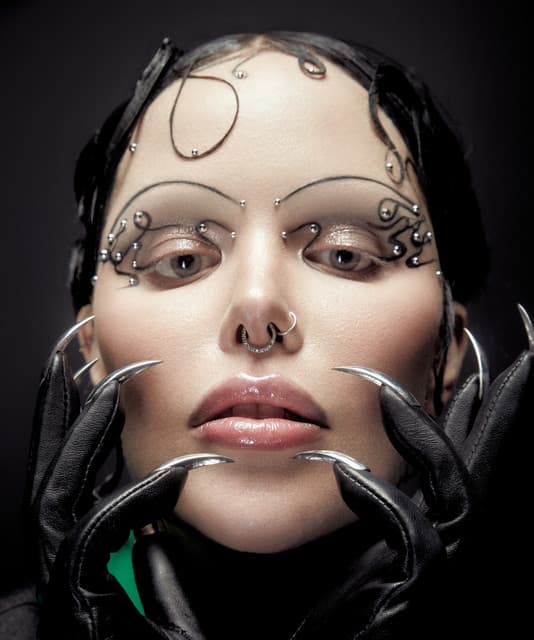 Alice Glass artist profile image