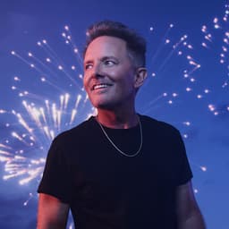 Chris Tomlin's artist profile image