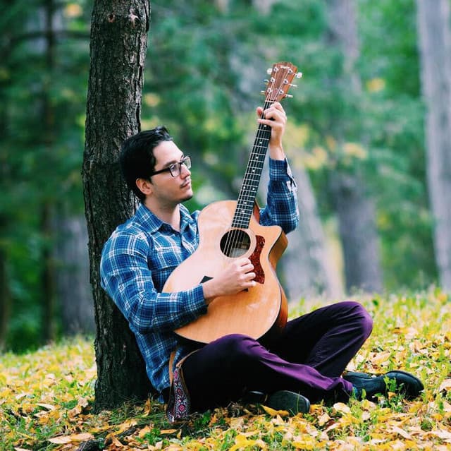 Emilio Bonito artist profile image