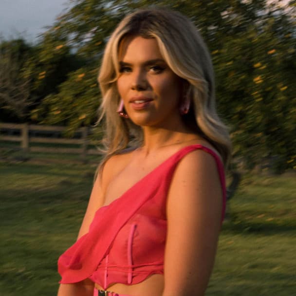 Taylor Edwards artist profile image