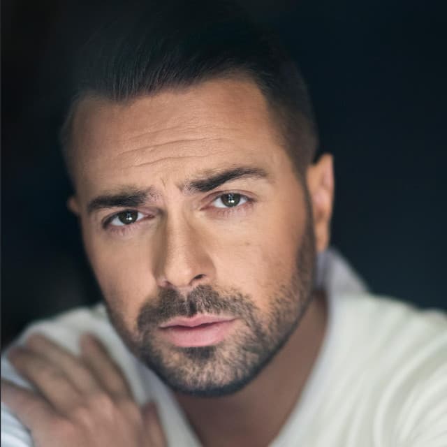 Ilias Vrettos artist profile image