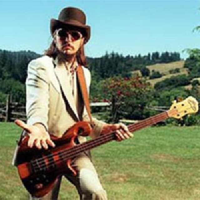 Les Claypool artist profile image