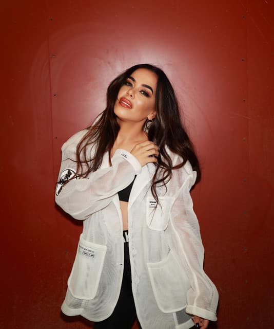 Beatriz Luengo artist profile image