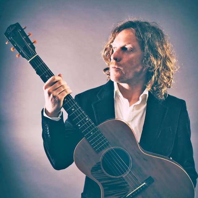 Doug Paisley artist profile image