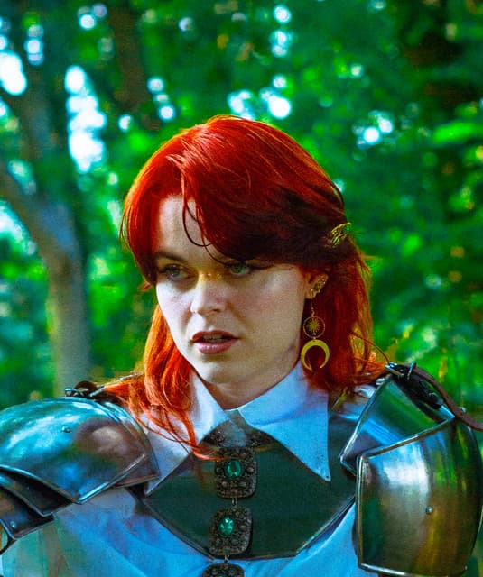 Ellie Dixon's artist profile image