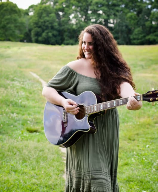 Kerry Lynne artist profile image