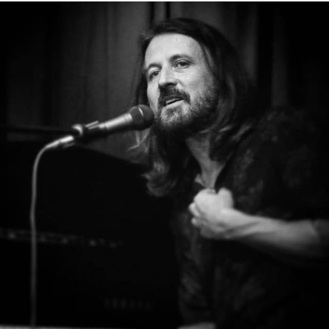 Lachlan Bryan artist profile