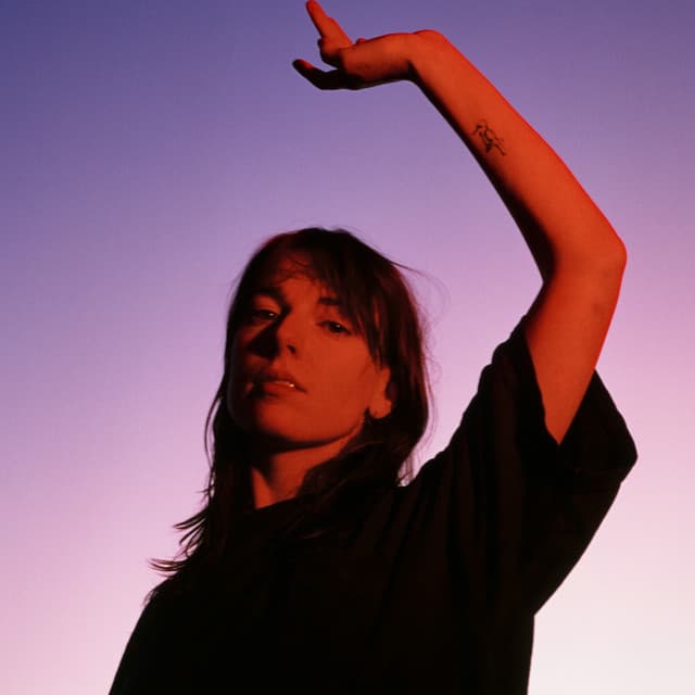 Angie McMahon artist profile image