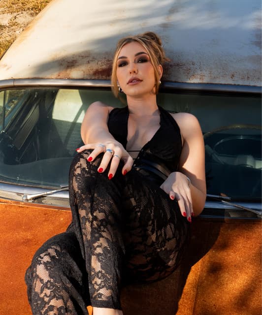 Savannah Dexter's artist profile image