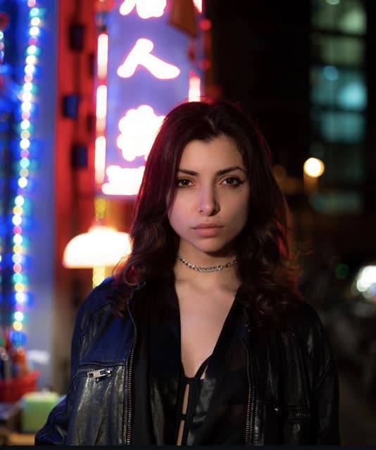 Cara Elizabeth artist profile image