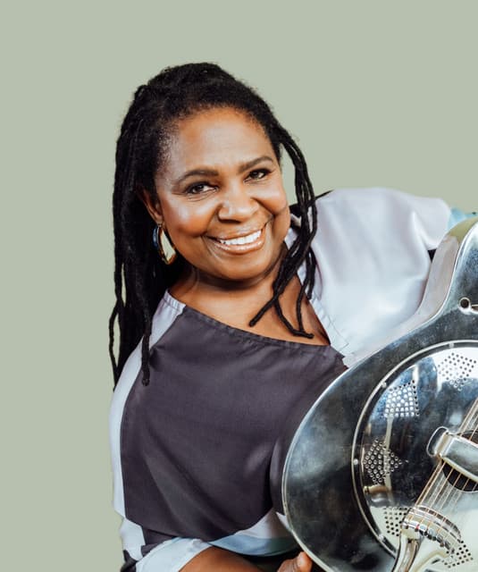 Ruthie Foster artist profile image