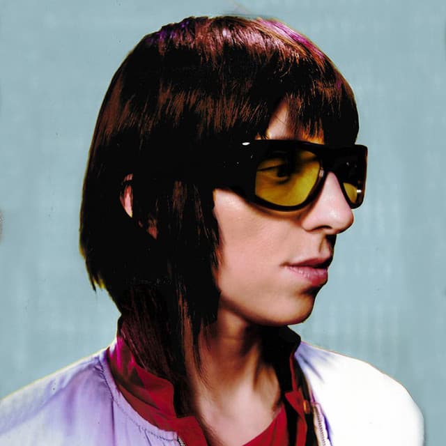 Chloé Caillet artist profile image