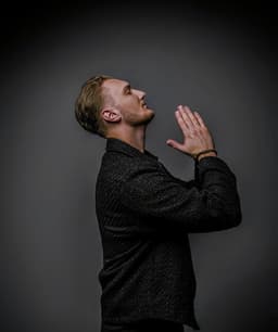 Novellist's artist profile image