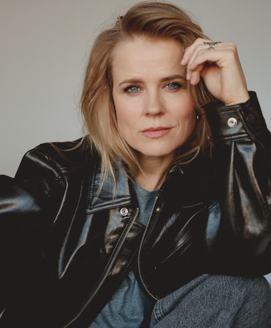 Ilse DeLange artist profile image