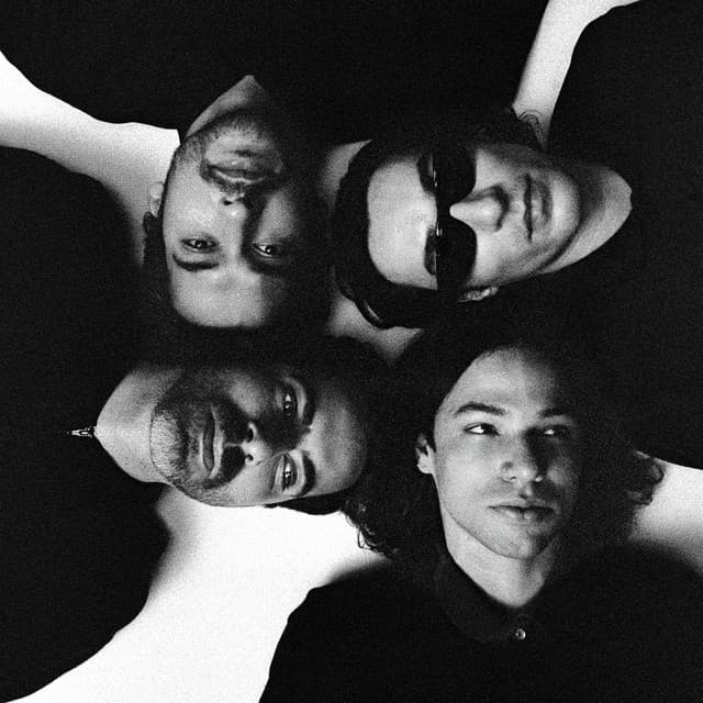 Terno Rei artist profile image