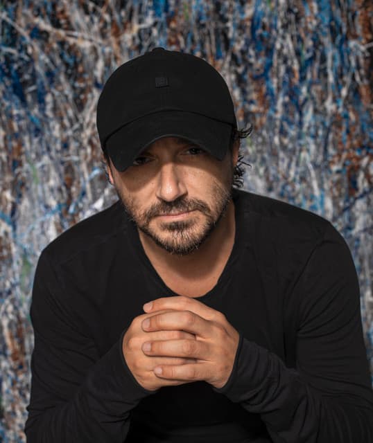 LEON (Italy) artist profile image