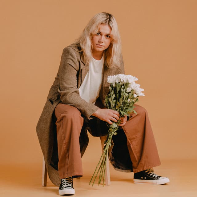 Ruby Fields artist profile image