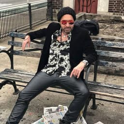 Guy Mantzur's artist profile image