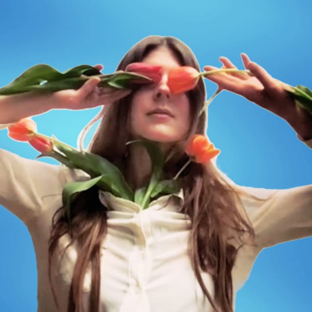 Lydia Ainsworth artist profile image