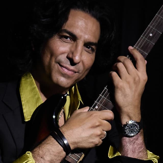 Diego Amador artist profile image