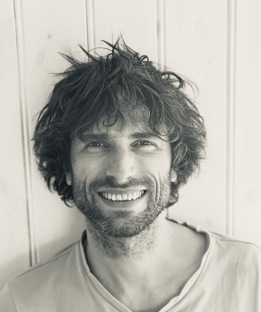 Lindstrøm artist profile image