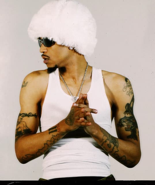 TYuS artist profile image